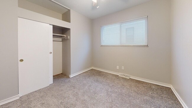 Building Photo - 7405 Marlborough Ave