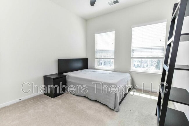 Building Photo - 1778 Rockledge Terrace