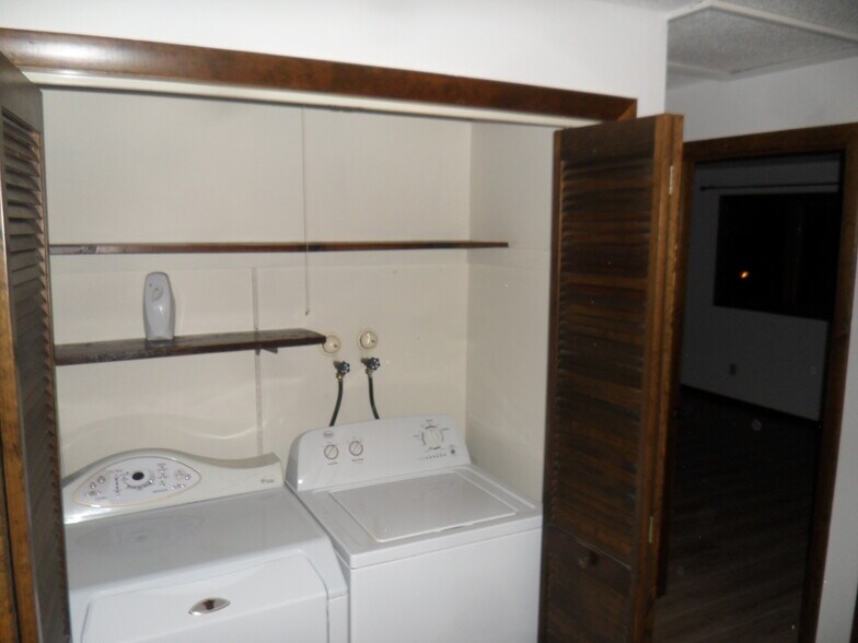 Building Photo - 177 Skyview Dr