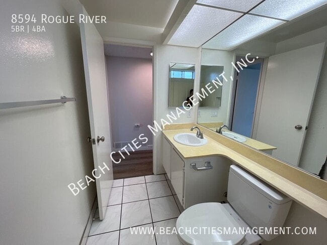 Building Photo - 8594 Rogue River Ave