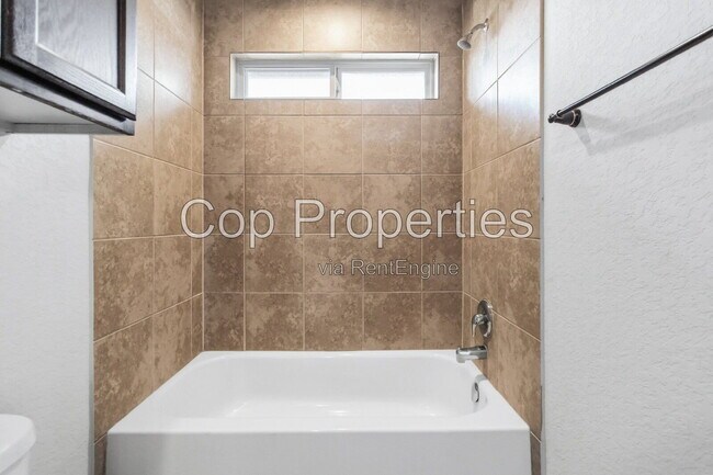 Building Photo - 6011 Jax Wy
