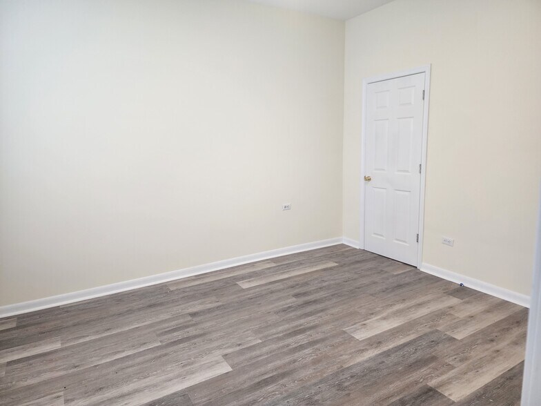 Building Photo - 1458 Ferndale Ave