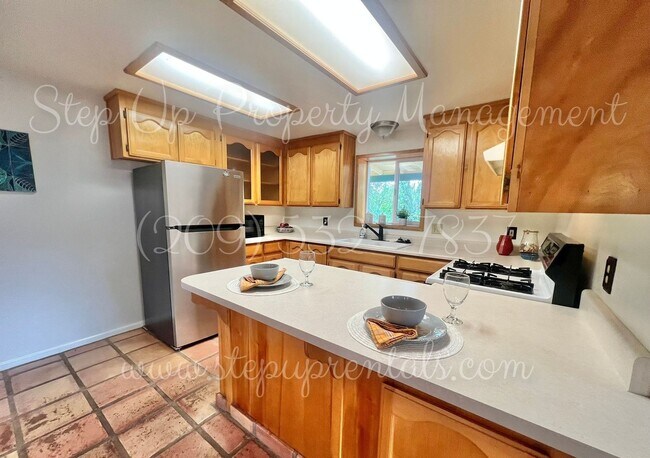 Building Photo - Charming Angels Camp Cottage with Solar