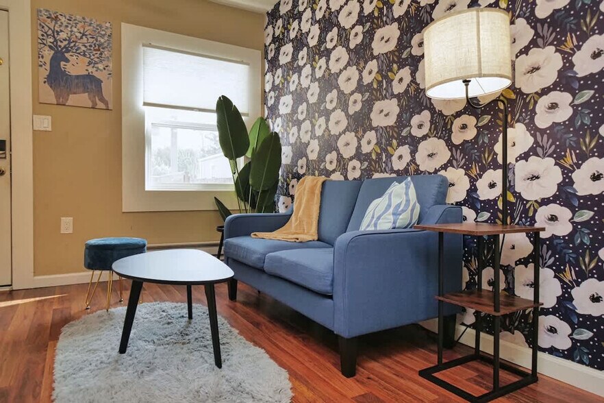 Building Photo - 2314 Bonar St