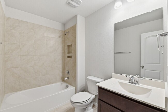 Building Photo - 22014 Pheasant Bend Ln