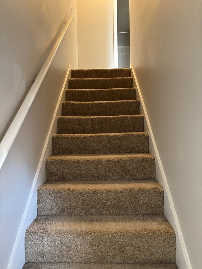 Building Photo - Beautiful Two-Story Home in Cayce