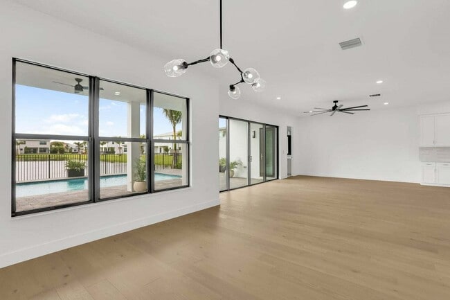 Building Photo - 21049 Violet Flds Wy