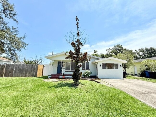 Primary Photo - 5347 10th St N