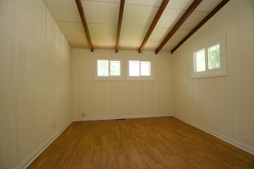 Building Photo - 1227 Wood Ave