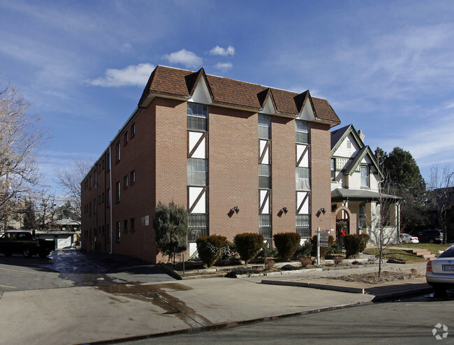 Building Photo - Washington Plaza Apartments