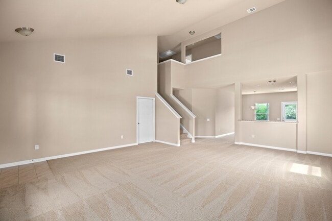 Building Photo - Beautiful 4/BR 2.5/BA Home Backing to Green Space in Pflugerville