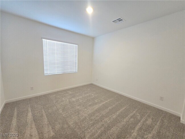 Building Photo - 375 Powell Crst Dr