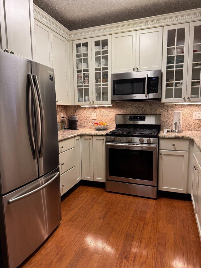 Building Photo - 14301 Grape Holly Grove