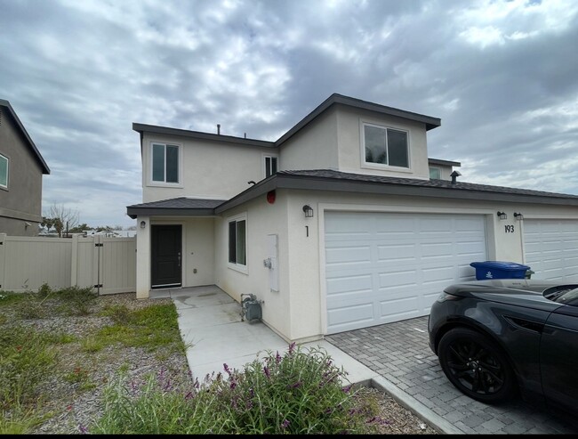 Primary Photo - 4 bedrooms 2.5 bathrooms remodeled townhom...