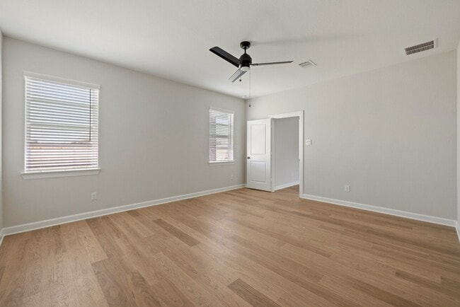 Building Photo - 3026 Banyan Dr