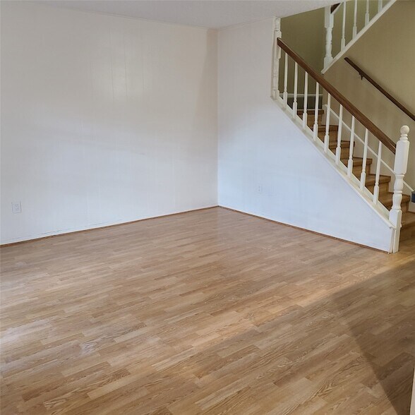 Building Photo - 14389 Misty Meadow Ln