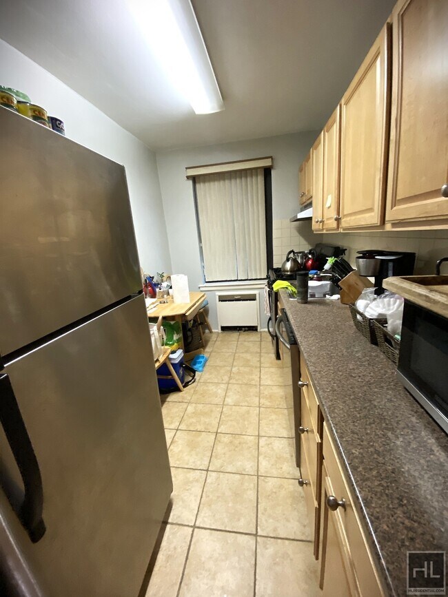 Luxury 1 Bedroom With Parking in the Hear... 21102 75th Ave Queens