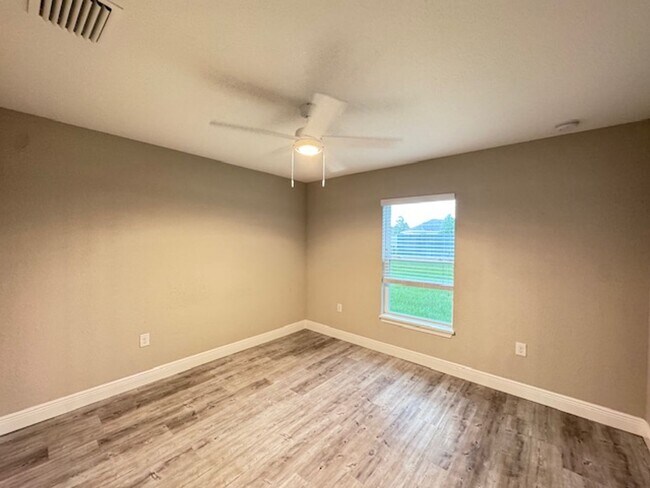 Building Photo - Coming Soon - Custom Home - Desirable SE O...