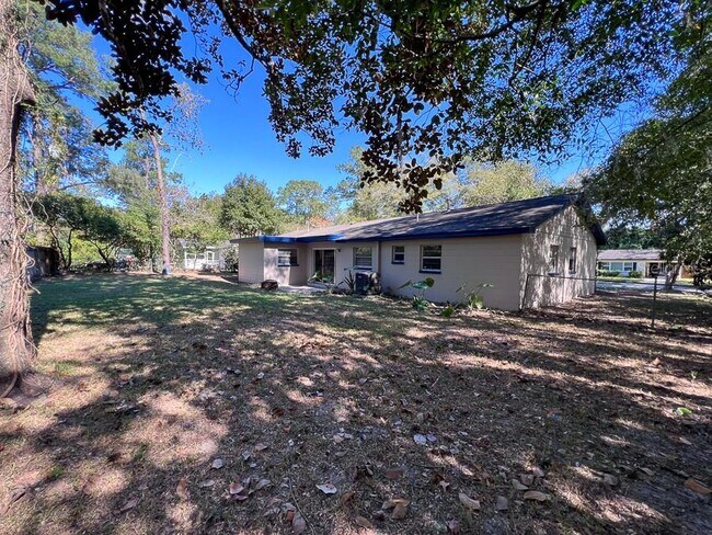 Building Photo - 2110 NW 54th Terrace
