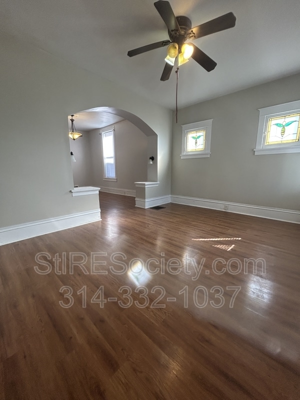 Building Photo - 227 Dover St