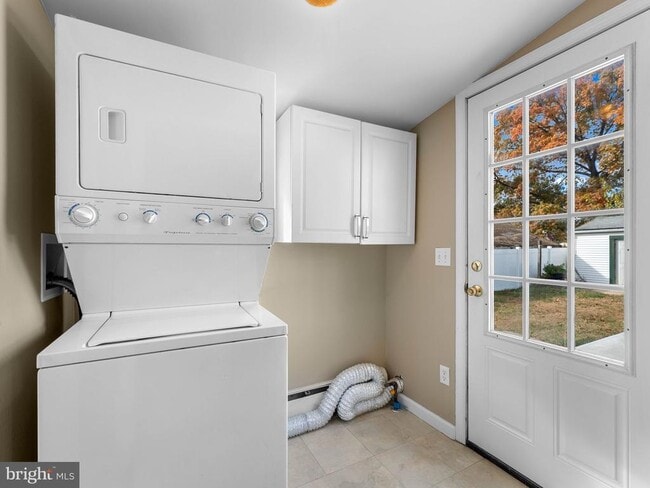 Building Photo - 860 Pennsylvania Ave