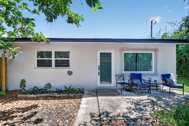 Building Photo - 3384 Rudolph Rd