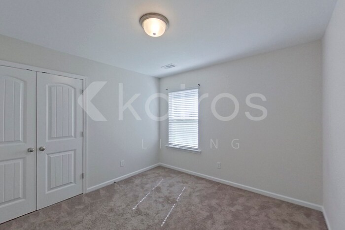 Building Photo - 103 St Phillip Wy