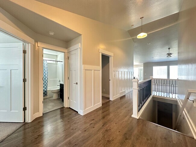 Building Photo - Great Home in Lehi Now Available!