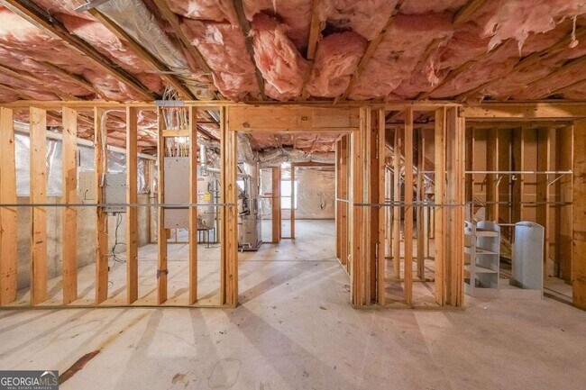 Building Photo - 1128 Southland Bluff