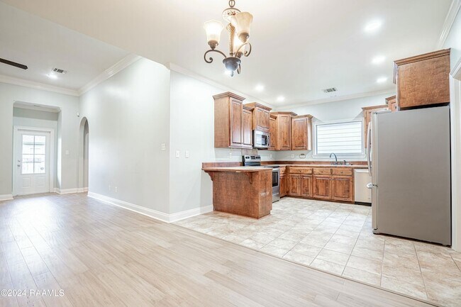 Building Photo - 101 Tara Oak Dr