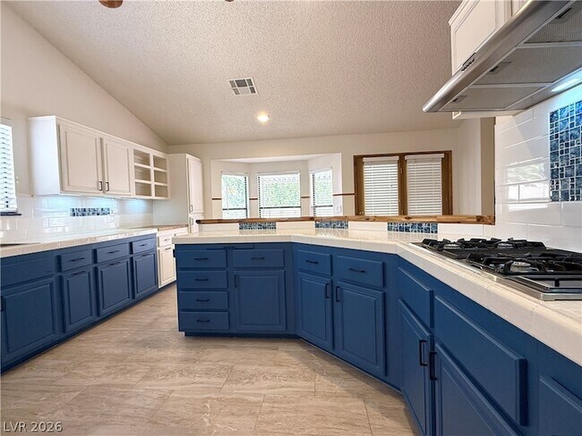 Building Photo - 3128 Donnegal Bay Dr