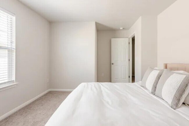 Building Photo - 6403 Arden Fls Dr