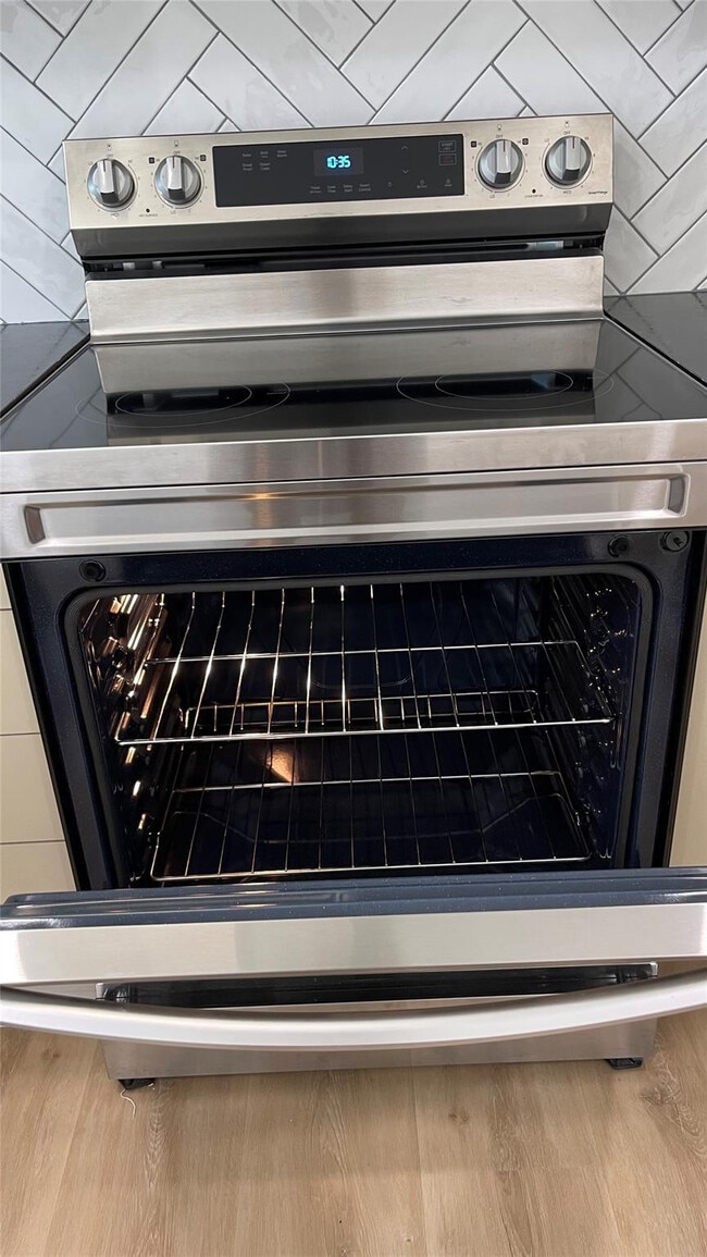 Building Photo - 6425 96th Pl S