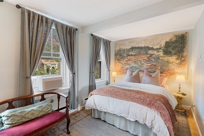 Building Photo - 9 Hancock St