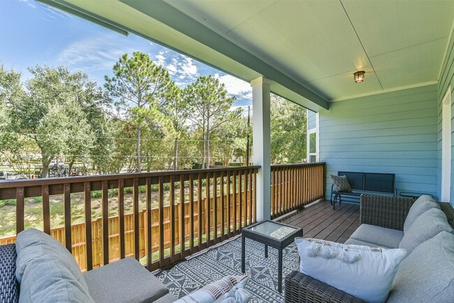 Building Photo - 1799 E Winn Ave