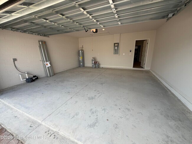 Building Photo - 1434 Garabaldi Cir SE