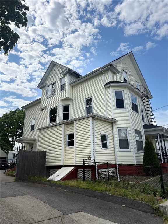 Building Photo - 53 S Bend St