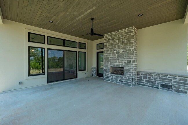 Building Photo - 125 Stockman Dr