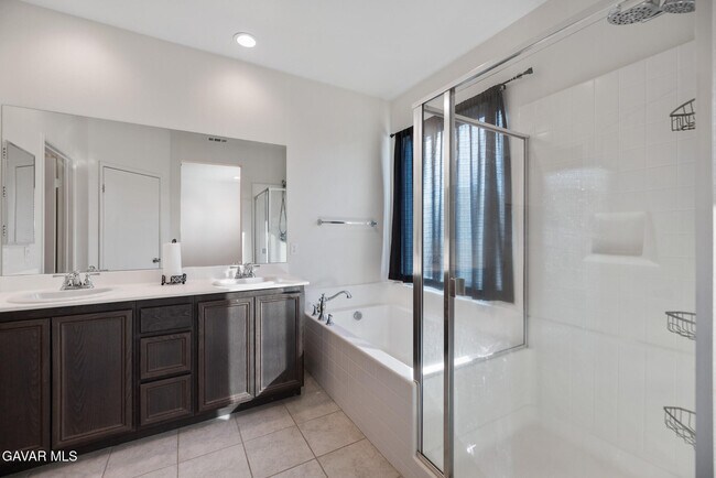 Building Photo - 3124 Via Bella Rosa Ave