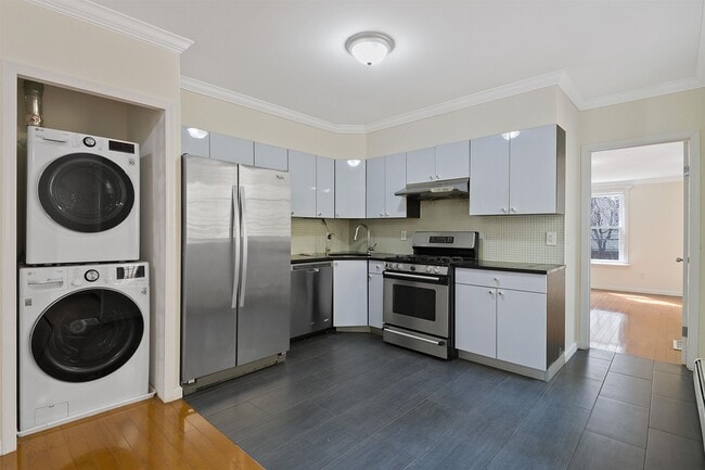 Building Photo - 15 Wayne St