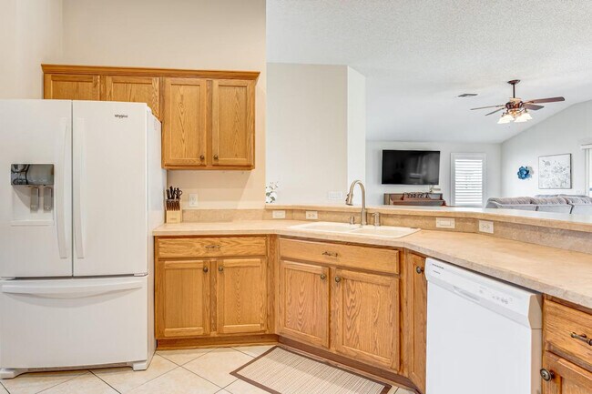 Building Photo - 684 Winifred Way