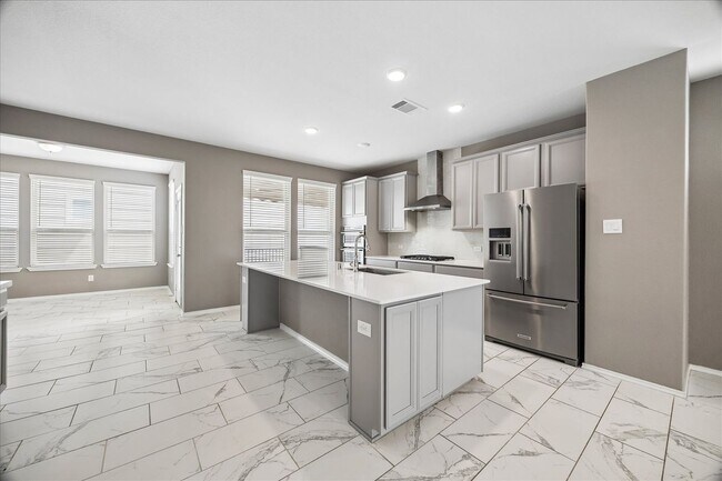 Building Photo - 8612 Cedardale Park Dr