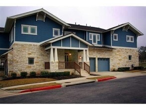 Building Photo - 2930 Grand Oaks Loop