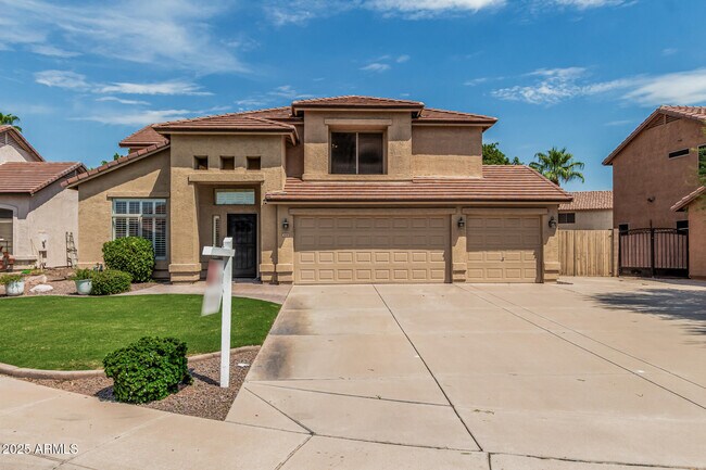 Primary Photo - 1038 E Harrison Ct