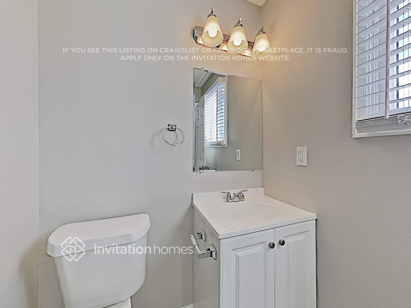 Building Photo - 3367 S Danube St