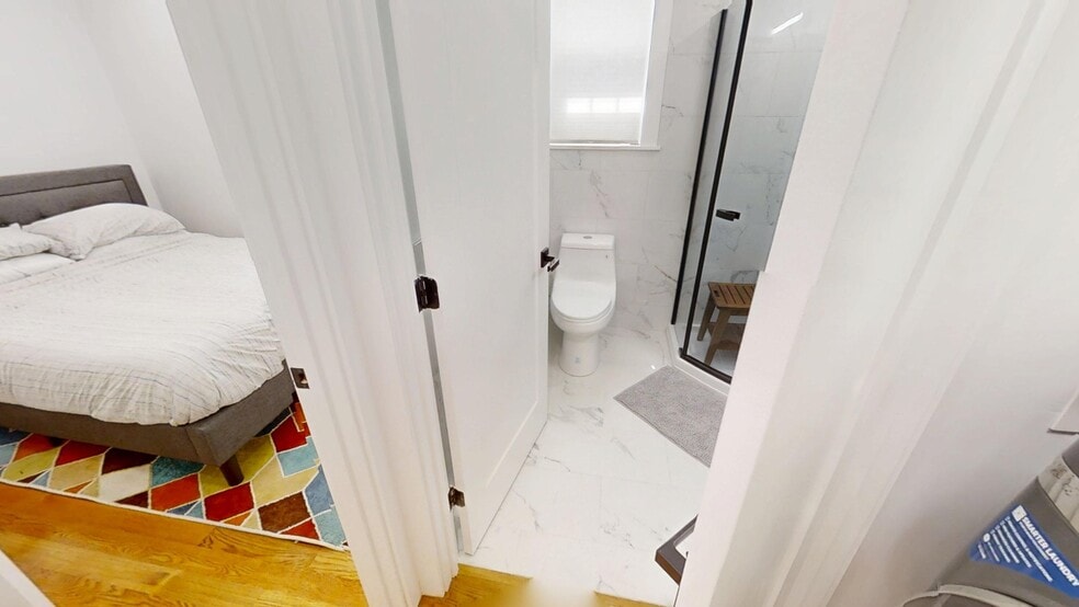 Building Photo - 36 Shepard St