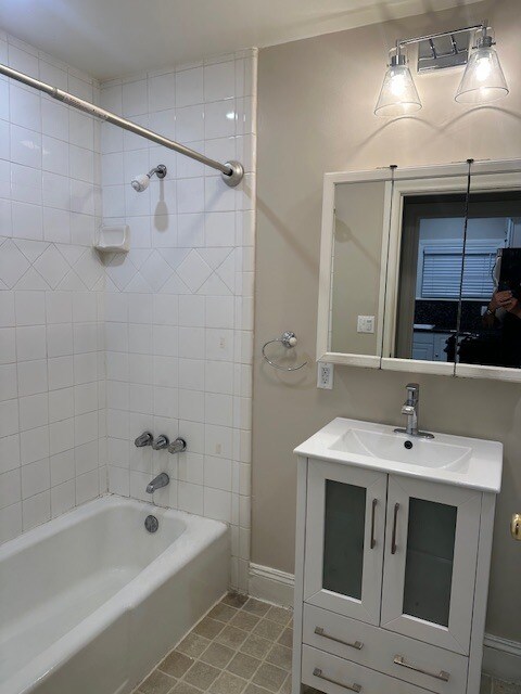 Building Photo - 705 Brent Ave