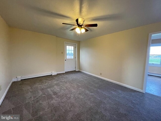 Building Photo - 2450 Mummasburg Rd