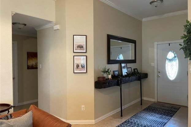 Building Photo - 3821 Oriole Ave