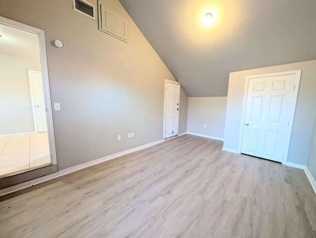 Building Photo - 1506 Avenue U